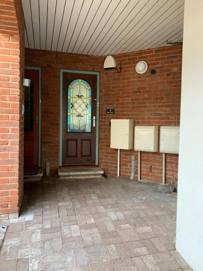 Mitre Court Holiday Home Plymouth Bagian luar foto