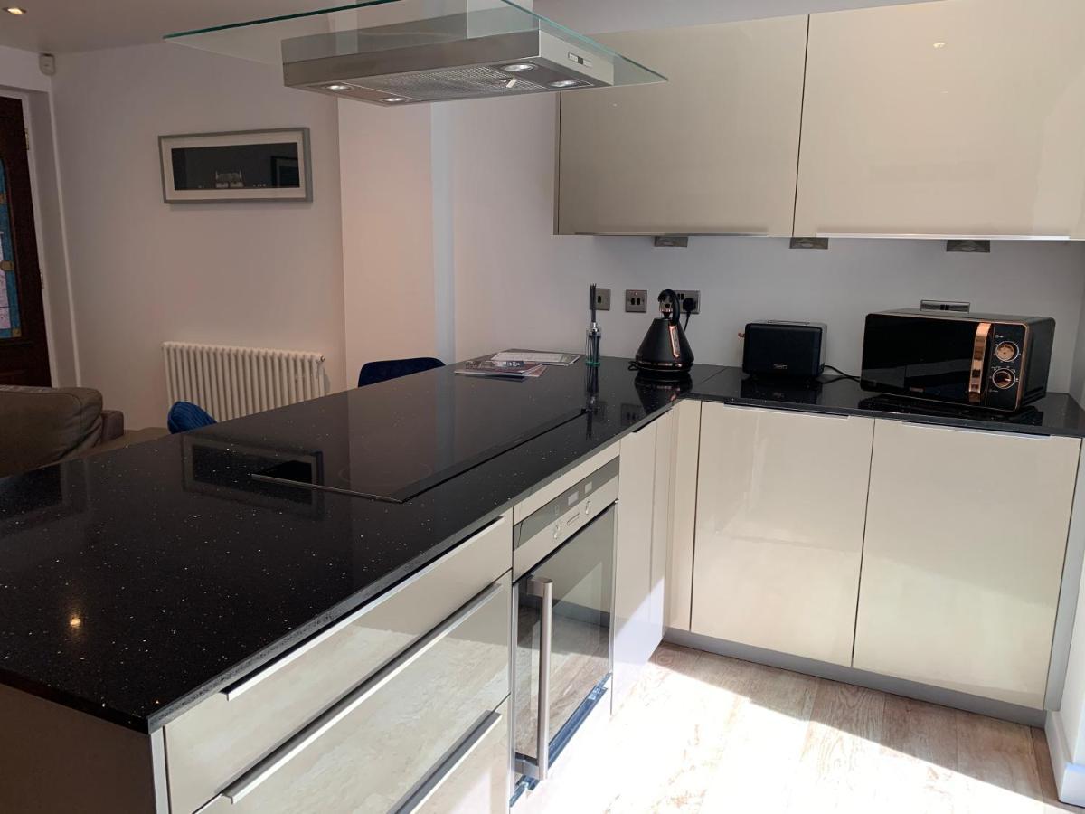 Mitre Court Holiday Home Plymouth Bagian luar foto