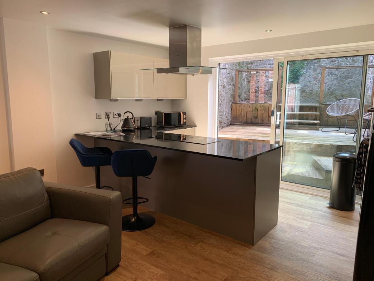 Mitre Court Holiday Home Plymouth Bagian luar foto